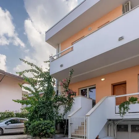 Mare Chiaro Silvi Appartement *